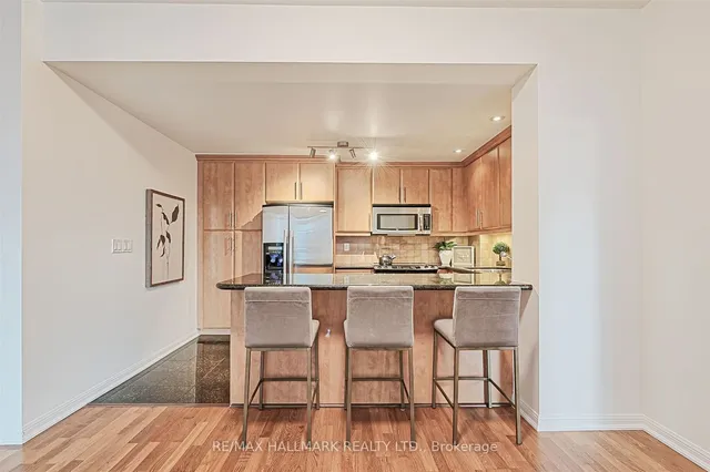 Additional image 8 of 628 Fleet St Unit 1303