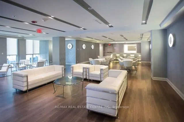 Additional image 15 of 80 Esther Lorrie Dr Unit 1116