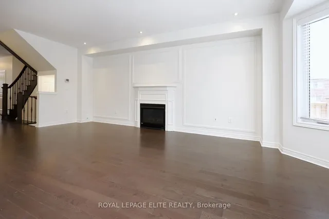 Additional image 7 of 5 MILITARY Cres