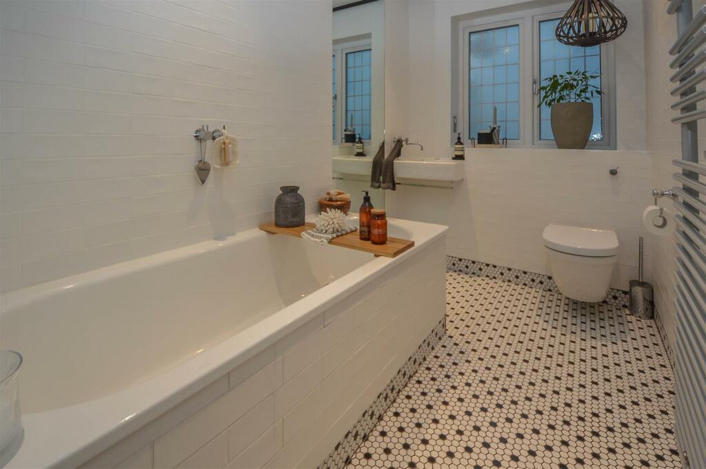 Additional image 21 of Priests Lane, Shenfield, Brentwood