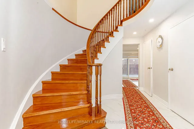 Additional image 5 of 6 Nanport St