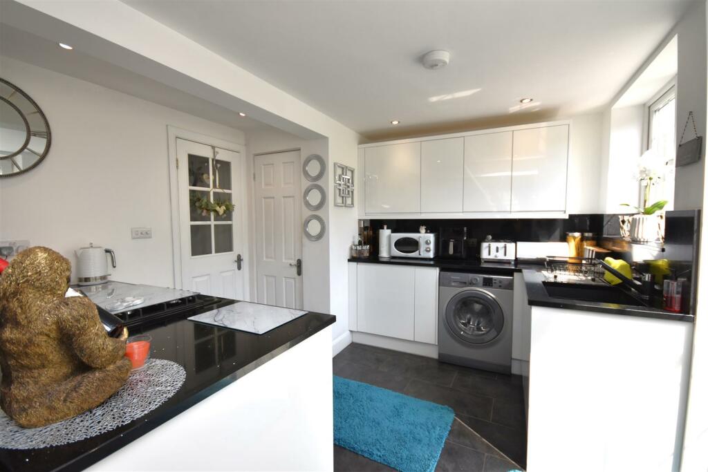 Additional image 5 of Mill Green, Willaston, Neston