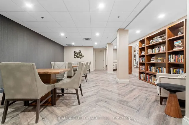 Additional image 25 of 1 Leaside Park Dr Unit 404