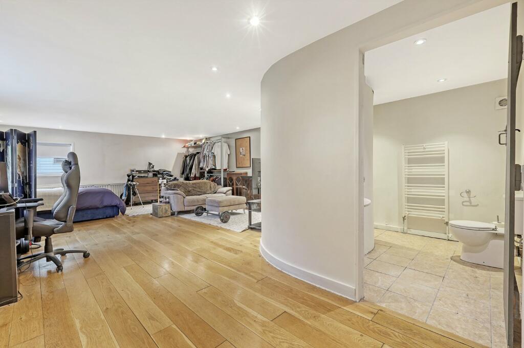 Additional image 16 of Park Lane, Ramsden Heath, Billericay, Essex