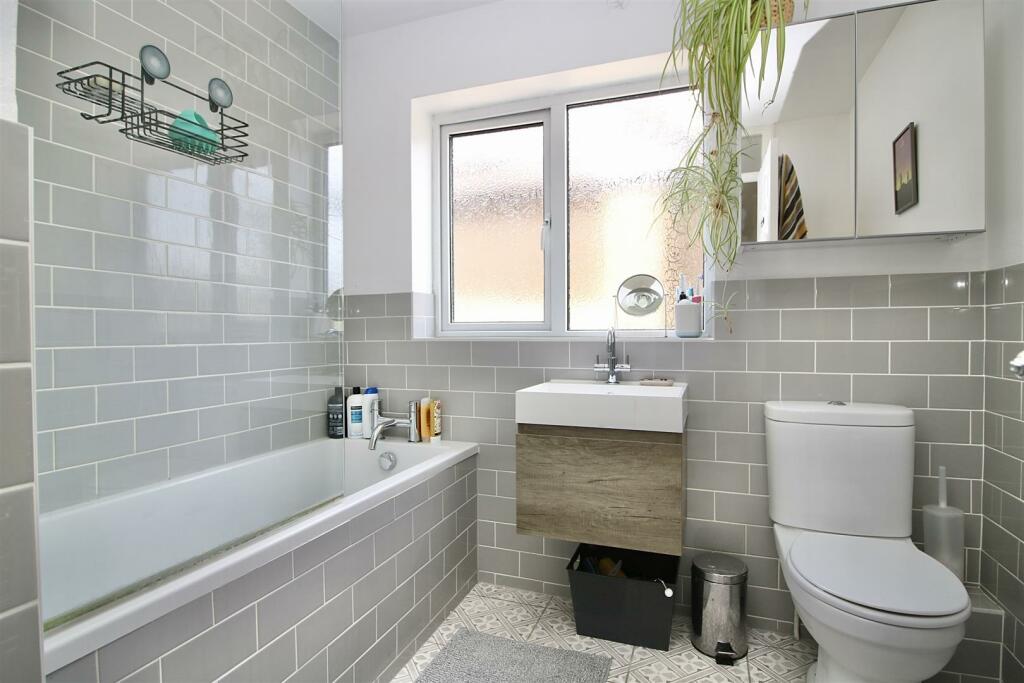 Additional image 10 of Mountnessing Road, Billericay