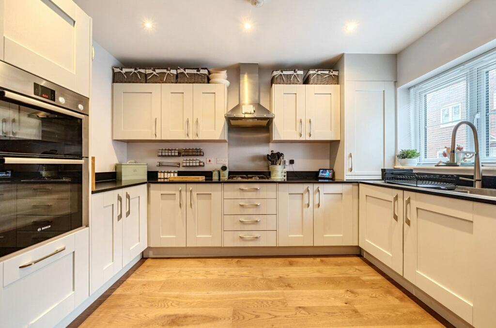 Additional image 19 of Elm Gardens, Mountnessing, CM15