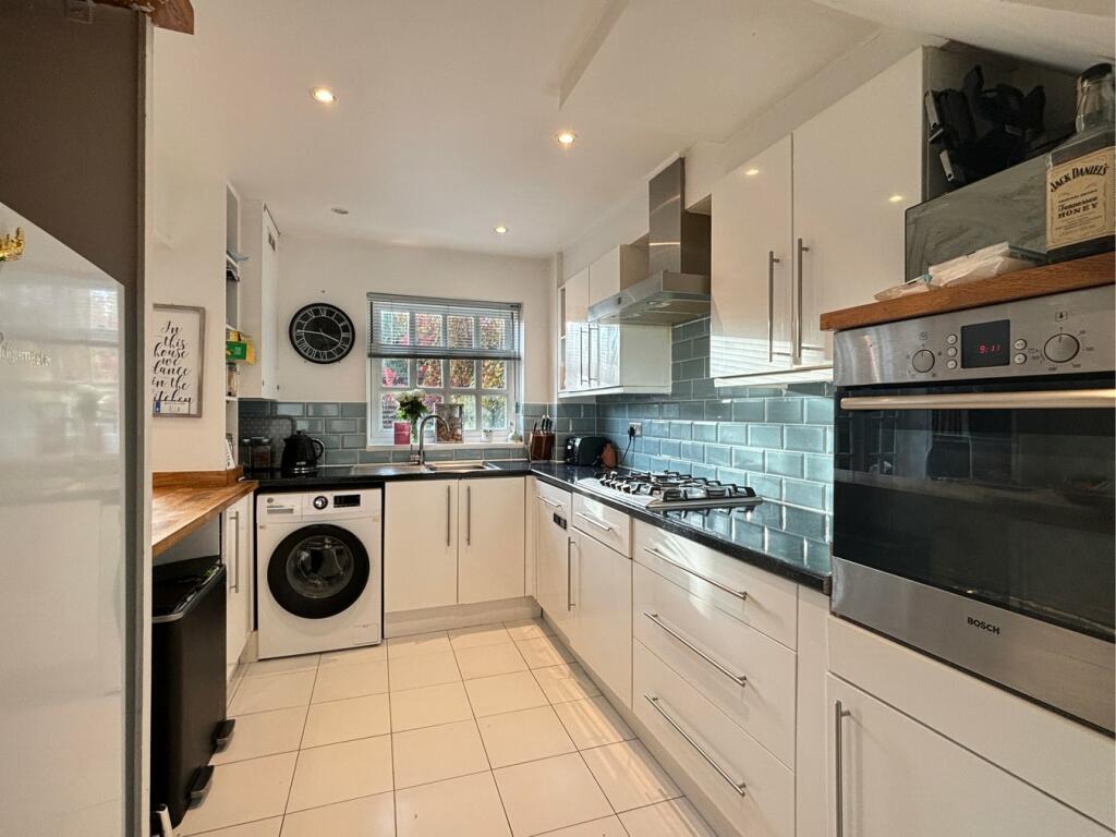 Additional image 5 of Old Ferry Road, Wivenhoe, Colchester, CO7