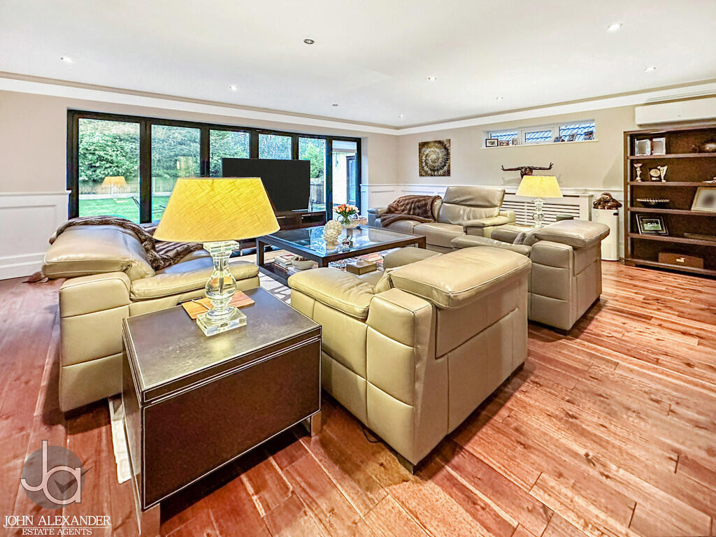 Additional image 3 of Straight Road, Colchester