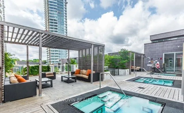 Additional image 32 of 121 Mcmahon Dr Unit 3109