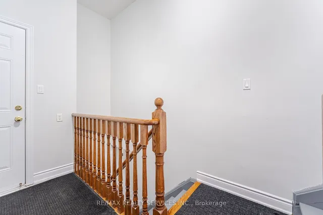 Additional image 30 of 4 Runnymede Cres
