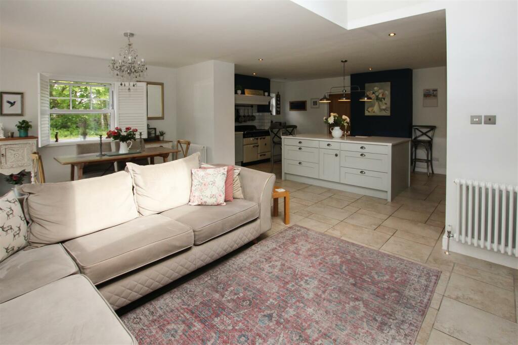 Additional image 11 of Middle Road, Ingrave, Brentwood