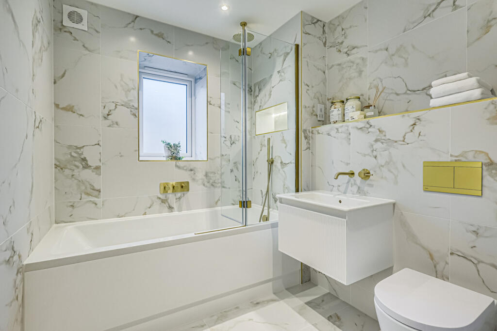 Additional image 23 of Tottenhoe North Drive, Brentwood, CM13