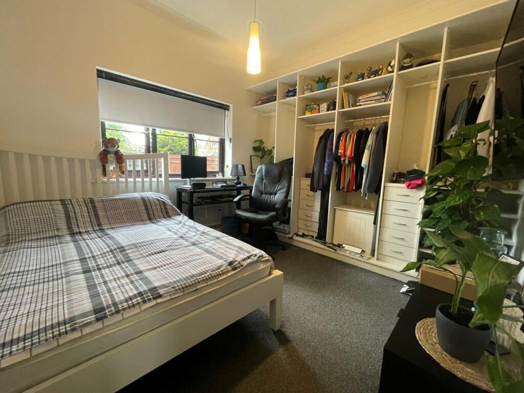 Additional image 4 of Wellesley Road, Clacton-on-Sea, CO15