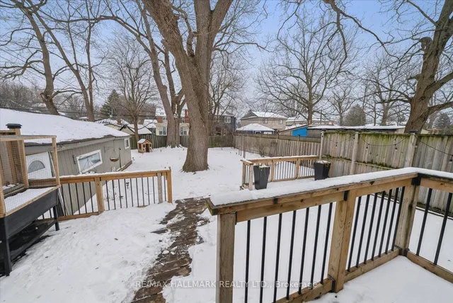 Additional image 35 of 63 Thatcher Ave