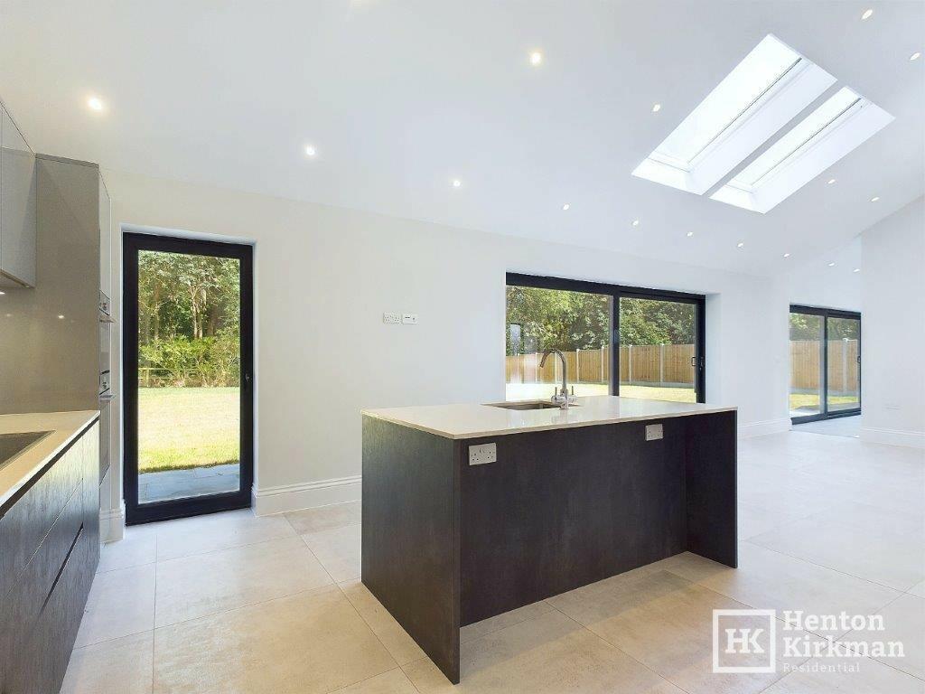 Additional image 9 of Broomhills Chase, Little Burstead, Billericay, CM12 9TE