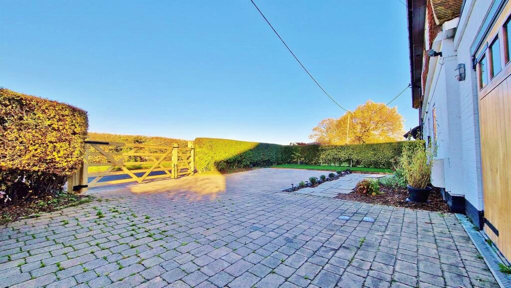 Additional image 36 of Crow Lane, Weeley