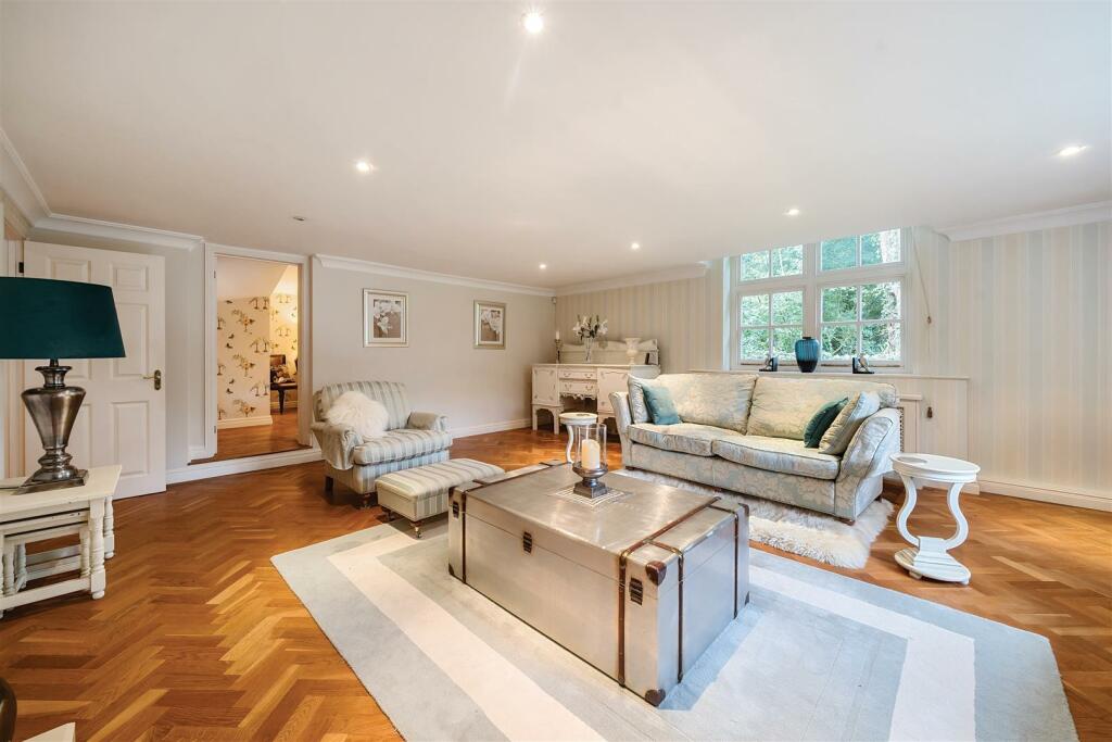 Additional image 8 of High Road, Chipstead, Coulsdon