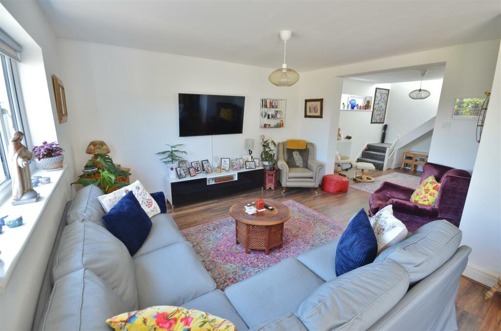 Additional image 6 of Ingarfield Road, Holland-On-Sea,