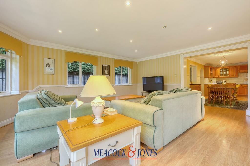 Additional image 15 of Hutton Gate, Hutton Mount, Brentwood