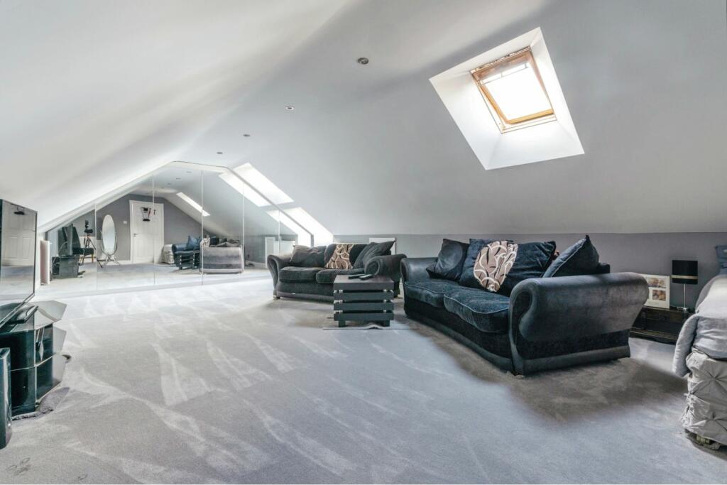 Additional image 31 of Mountnessing Road, Billericay, CM12