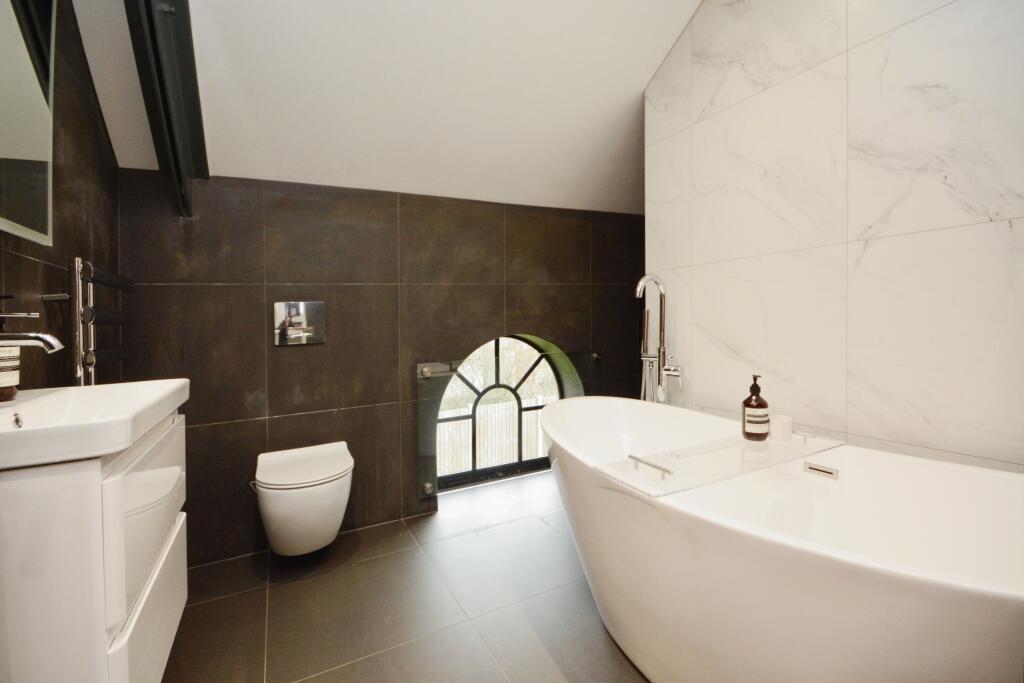 Additional image 18 of Great Warley Street, Brentwood, CM13