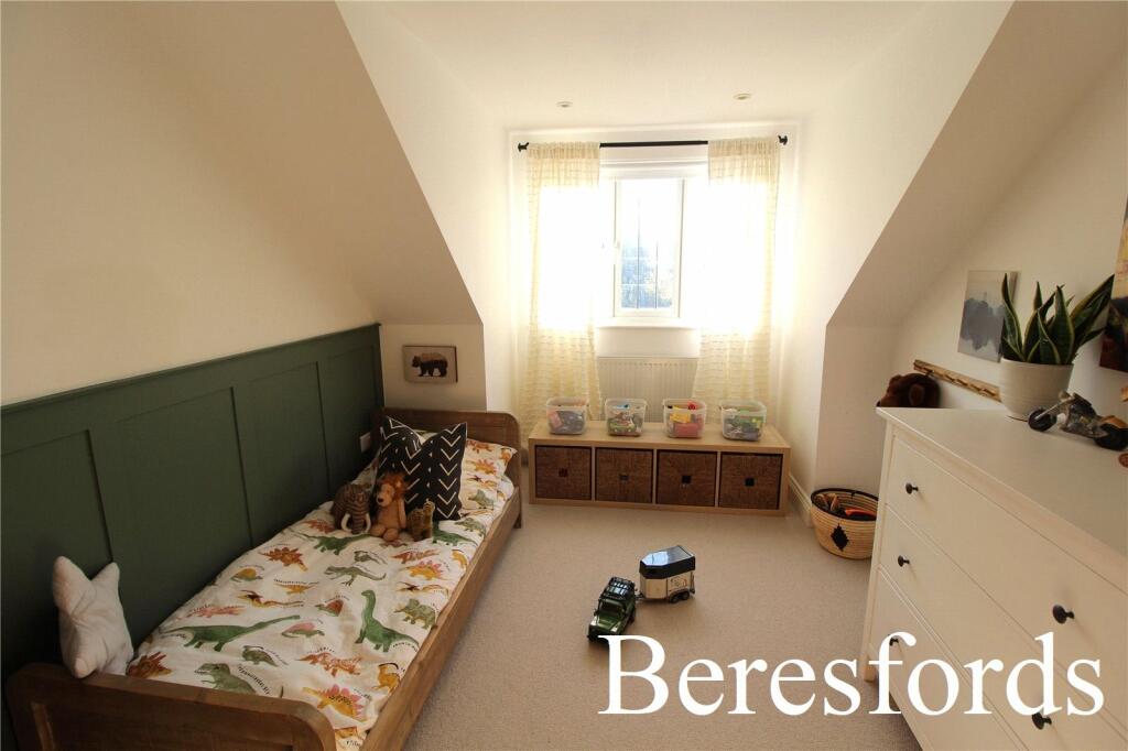 Additional image 11 of Coxtie Green Road, Pilgrims Hatch, CM14