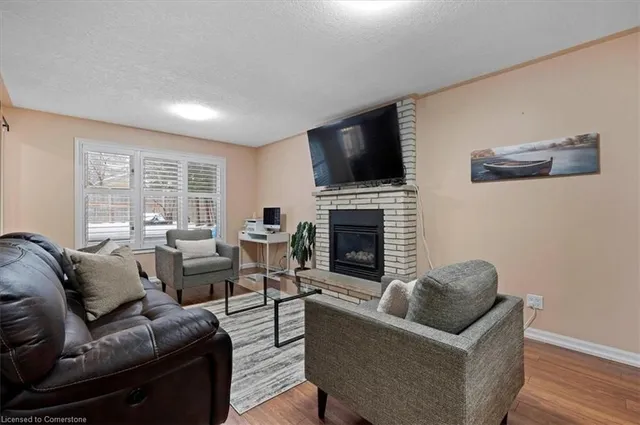 Additional image 21 of 7 Chandos Dr