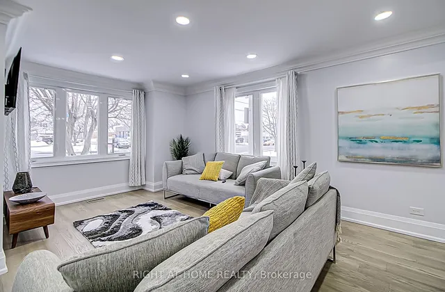 Additional image 5 of 1228 Victoria Park Ave