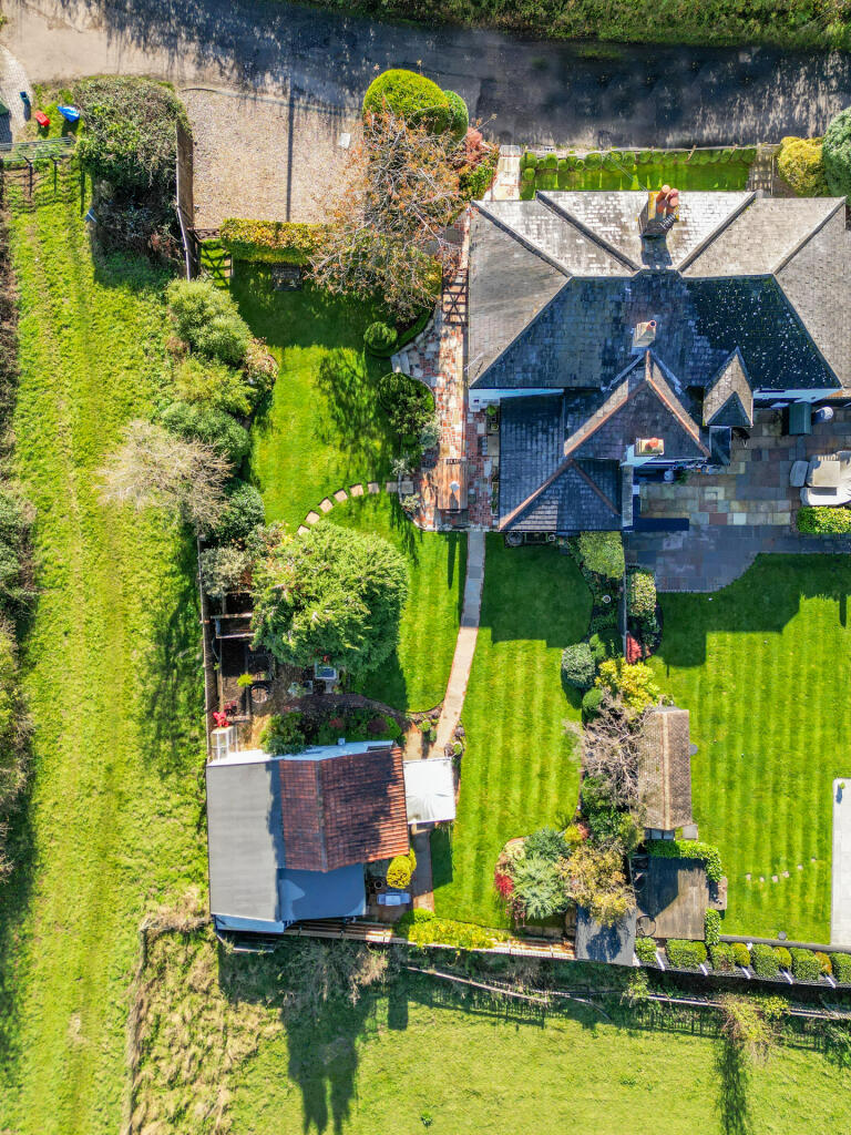 Additional image 23 of Coxtie Green Road, Pilgrims Hatch, Brentwood