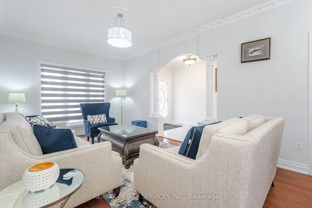 Additional image 5 of 4 Runnymede Cres