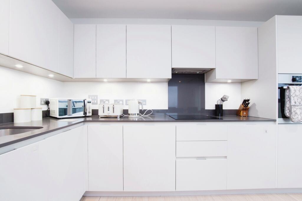 Additional image 4 of Cherry Orchard Road, Croydon, CR0