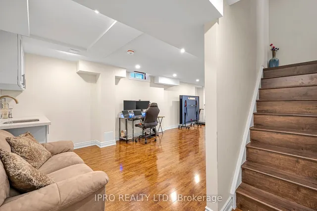 Additional image 13 of 66 Barr Cres