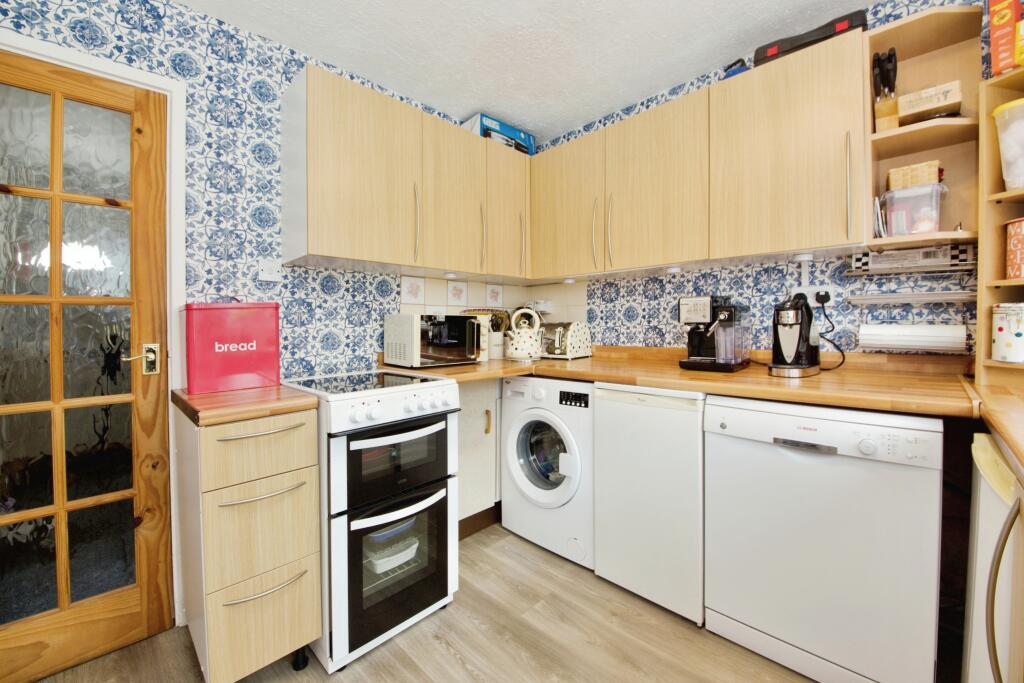 Additional image 5 of Hookfield, Harlow, CM18