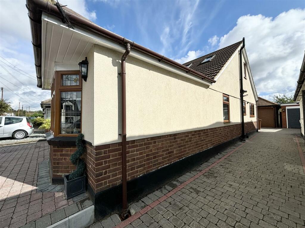 Additional image 49 of Thorndon Avenue, West Horndon, Brentwood