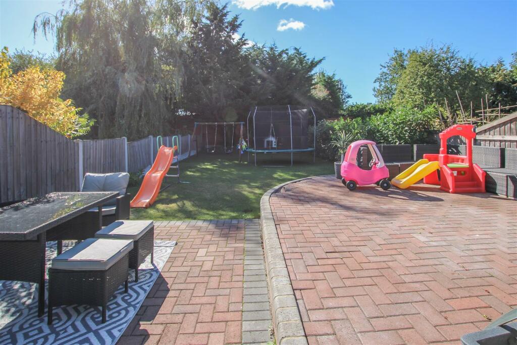 Additional image 4 of Cadogan Avenue, West Horndon, Brentwood