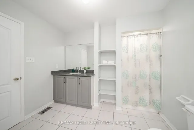 Additional image 27 of 76 Larkspur Rd