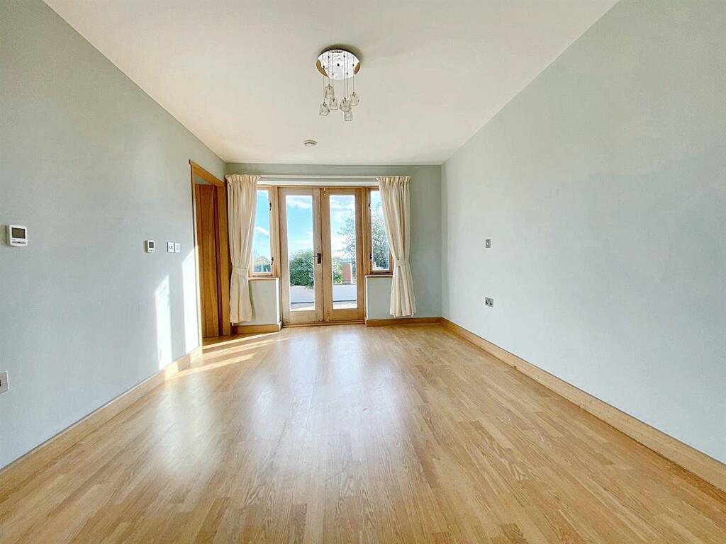 Additional image 7 of Ramsden Park Road, Ramsden Bellhouse, Billericay