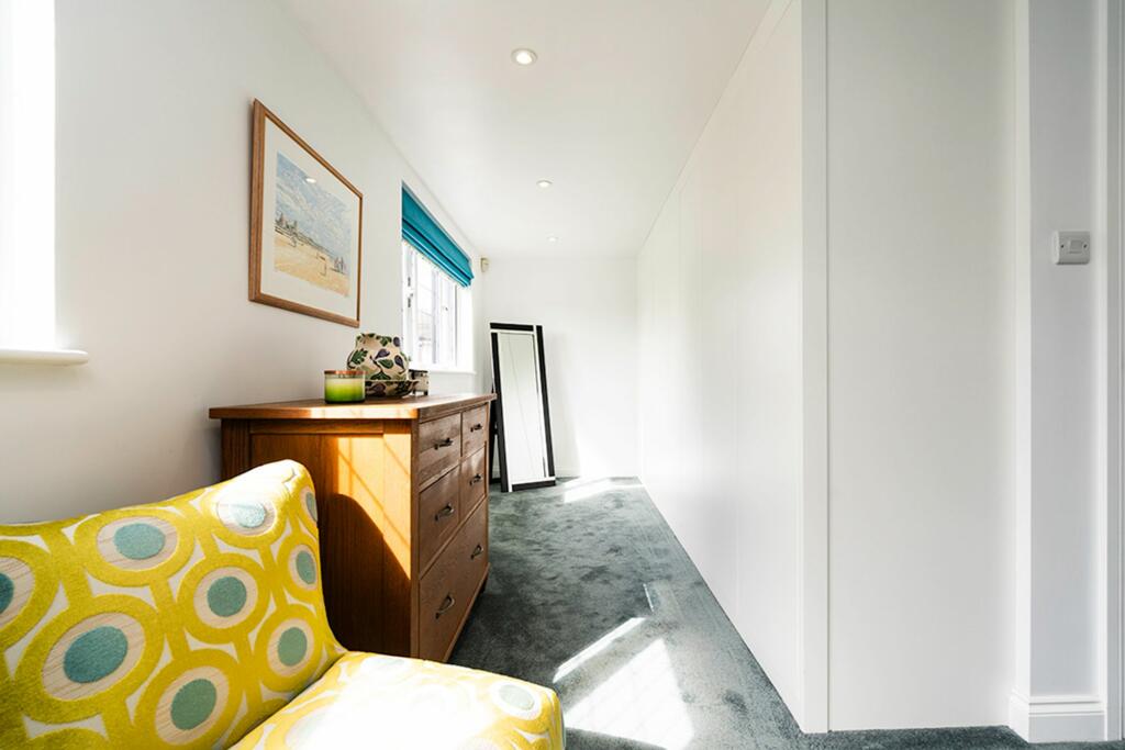 Additional image 16 of Peter Street, Stock, CM4