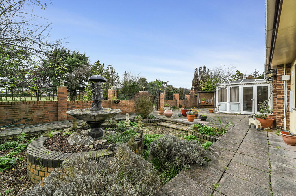Additional image 28 of West End Road, Tiptree
