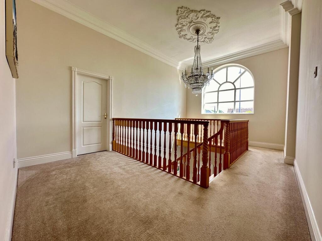 Additional image 12 of Noak Hill Road, Billericay, CM12