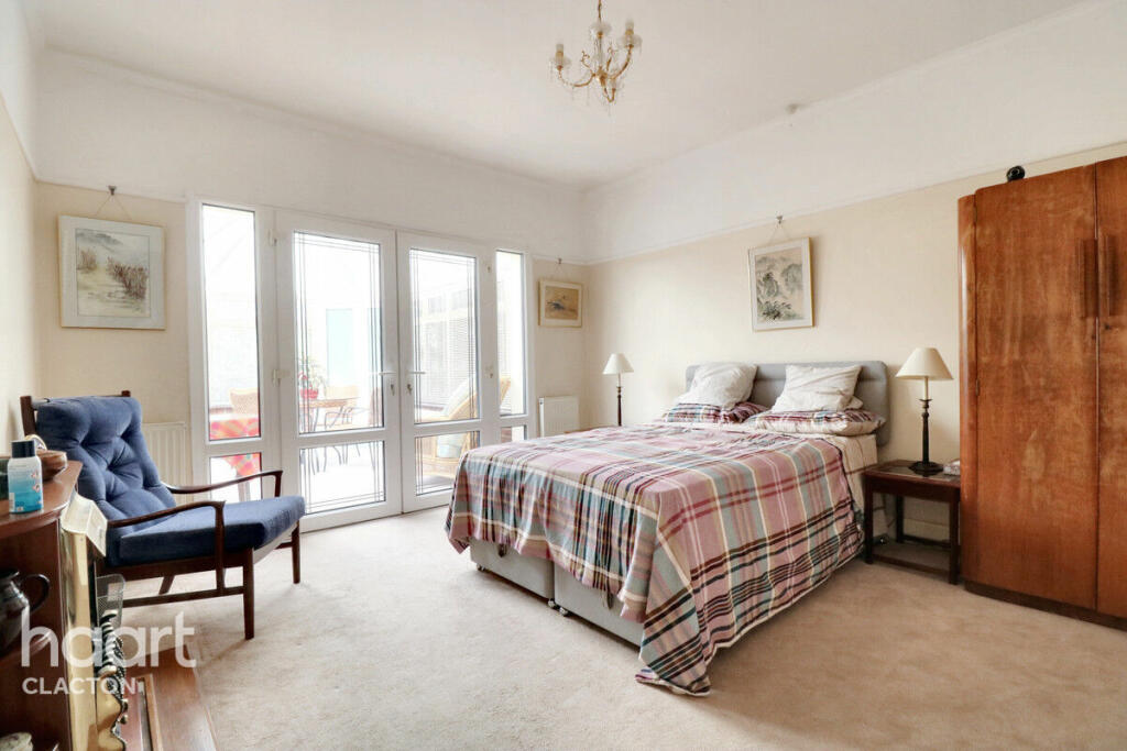 Additional image 11 of Marine Parade East, Clacton-On-Sea