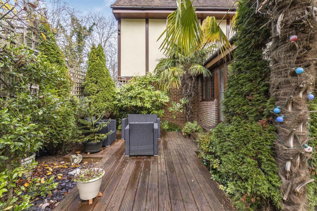 Additional image 33 of West Road, Stansted