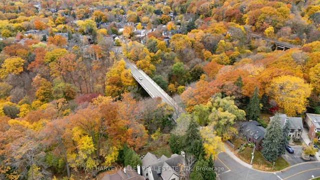 Additional image 3 of 4 Douglas Cres