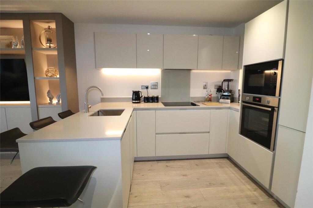 Additional image 9 of 12 St James Road, Brentwood, Essex, CM14