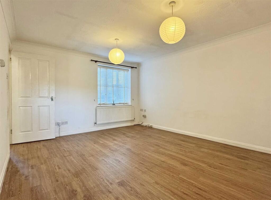 Additional image 9 of Sun Lido Square Gardens, Braintree