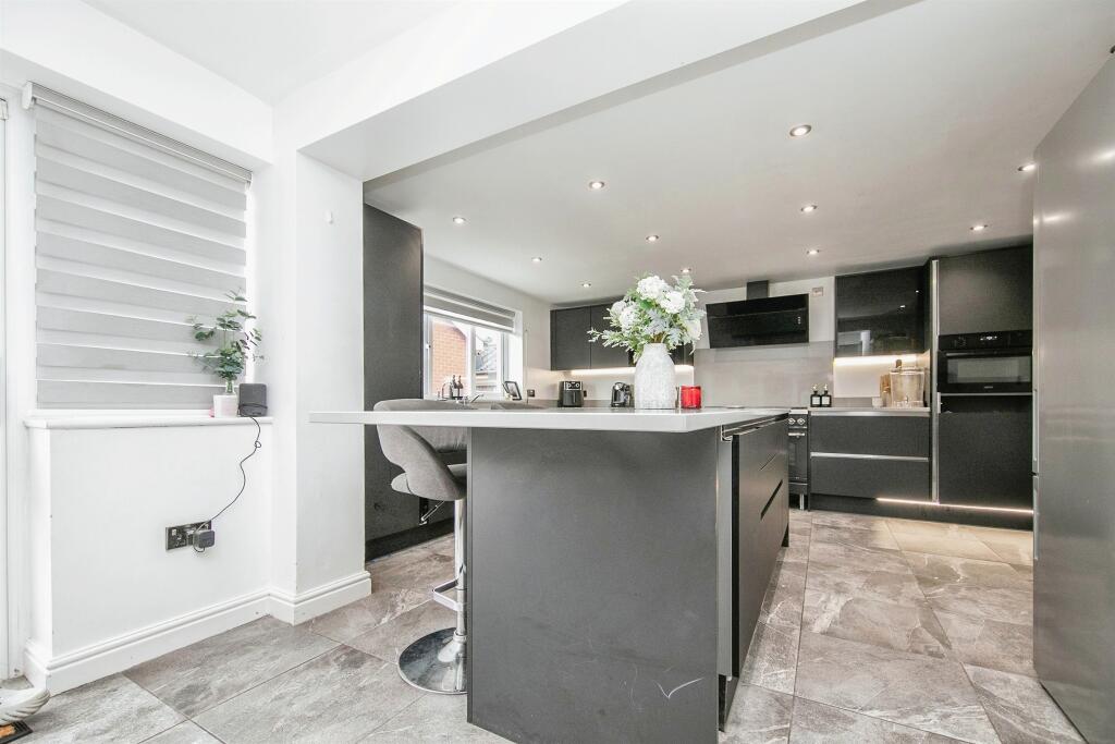 Additional image 8 of Ipswich Road, COLCHESTER