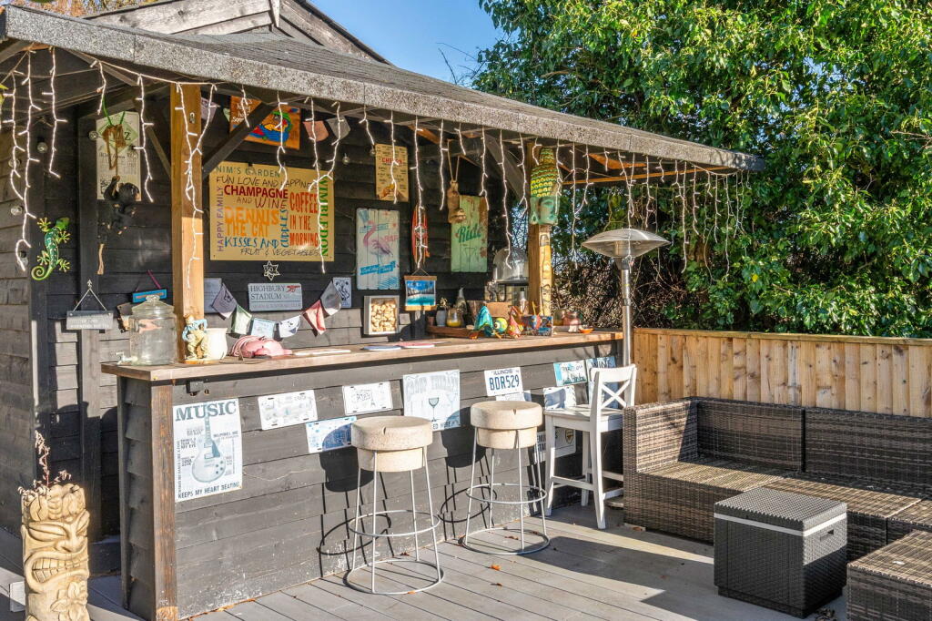 Additional image 39 of Brook End Road South, Chelmsford