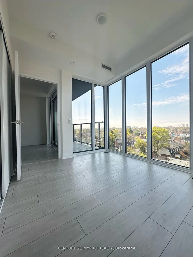 Additional image 18 of 500 Dupont St Unit 607