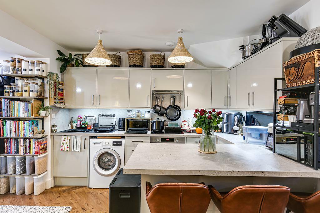 Additional image 10 of Homestead Road, Caterham, CR3 5RL