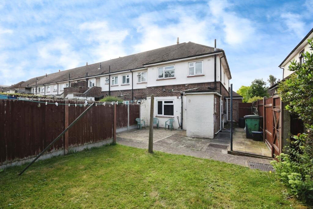 Additional image 11 of Elizabeth Road, Pilgrims Hatch, Brentwood